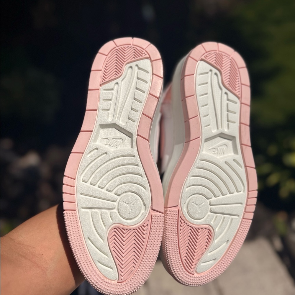 Nike Air Jordan 1 Elevate High Women's 8.5 white black pink - Picture 5 of 5